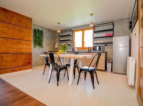 Atlas Chmur Apartament 比利但耶克 外观 照片